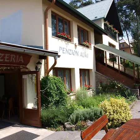 Almi - - Pizzerie בית הארחה סטארה ספלאבי